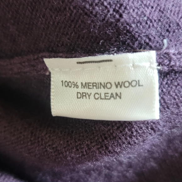 Lord & Taylor 100% Extra Fine Merino Wool Cardigan Sweater‎ Medium Purple - Picture 8 of 11